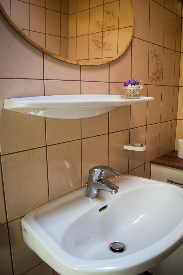 טארנץ Riverside Apartment מראה חיצוני תמונה