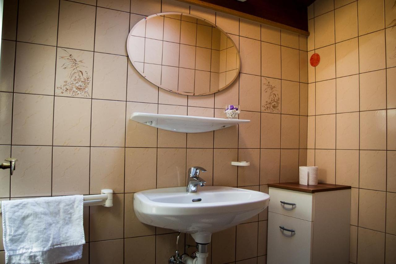 טארנץ Riverside Apartment מראה חיצוני תמונה